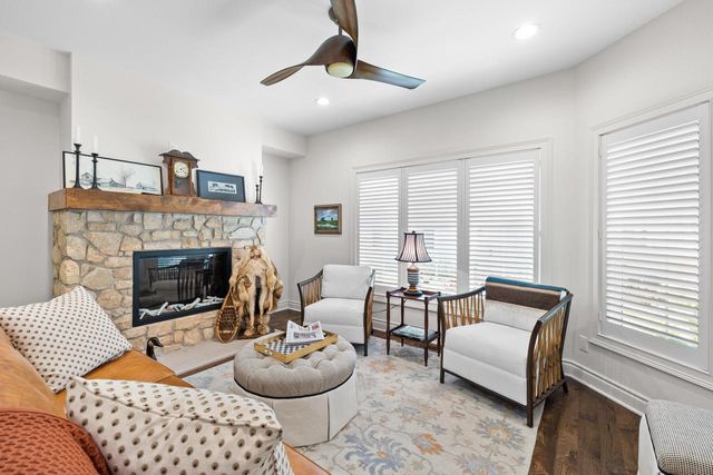 1620 Yardley COURT, Oconomowoc, WI 53066