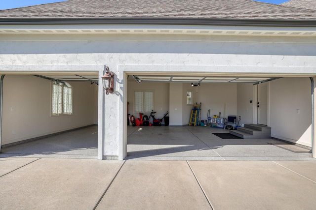 1620 Yardley COURT, Oconomowoc, WI 53066