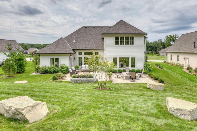 1620 Yardley COURT, Oconomowoc, WI 53066