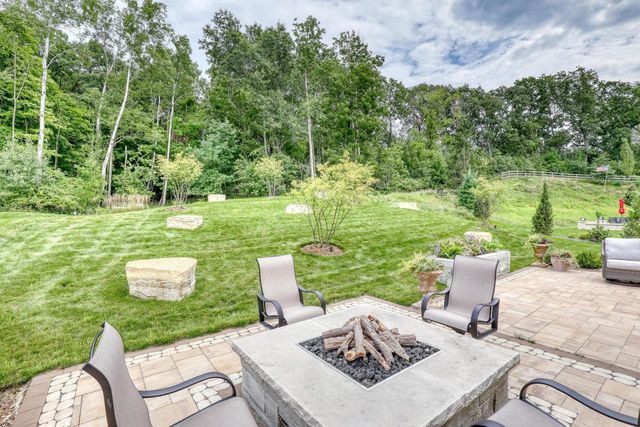 1620 Yardley COURT, Oconomowoc, WI 53066