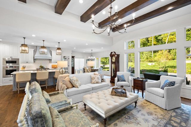 1620 Yardley COURT, Oconomowoc, WI 53066