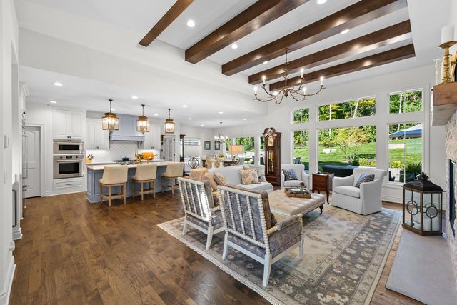 1620 Yardley COURT, Oconomowoc, WI 53066