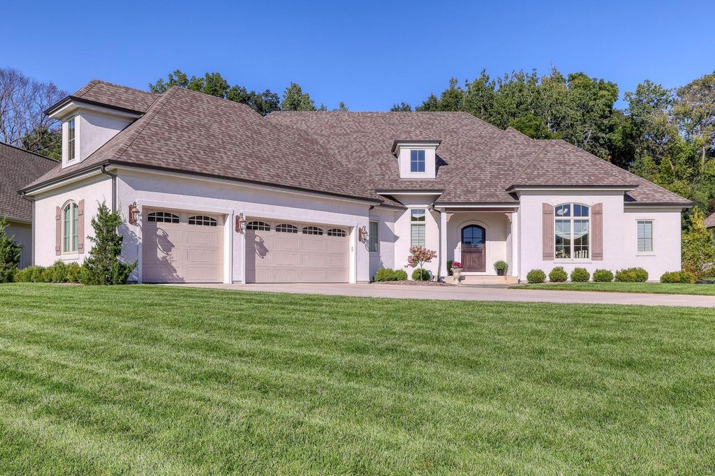 1620 Yardley COURT, Oconomowoc, WI 53066