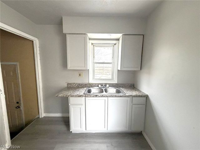 4180 E 148th Street, Cleveland, OH 44128
