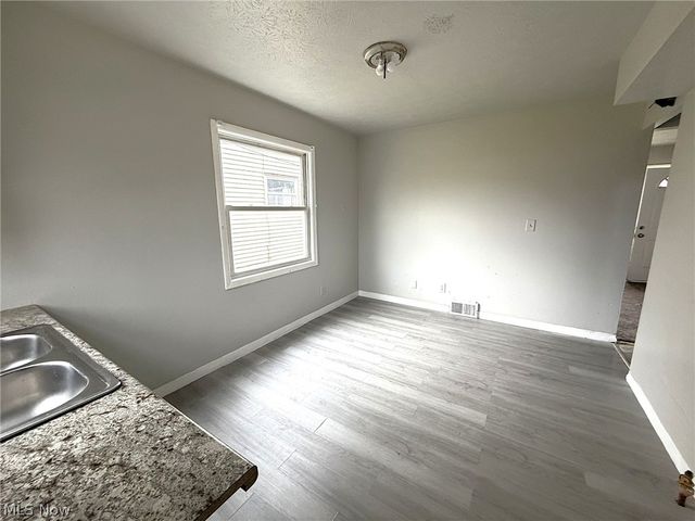 4180 E 148th Street, Cleveland, OH 44128