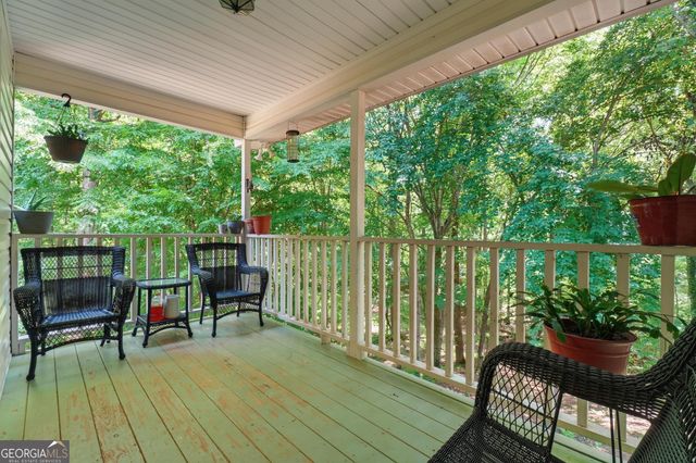 6338 Clearbrook Drive, Flowery Branch, GA 30542