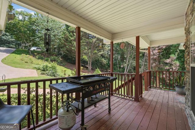 6338 Clearbrook Drive, Flowery Branch, GA 30542
