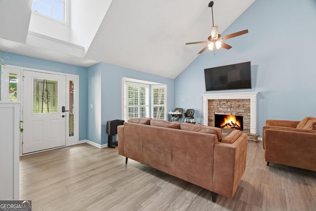 6338 Clearbrook Drive, Flowery Branch, GA 30542