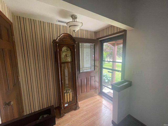 5619 Breconshire Drive, Fort Wayne, IN 46804