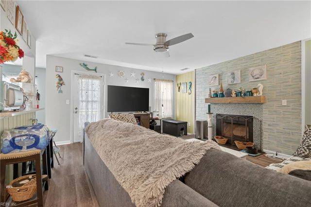 1880 Chantilly CT # 1001, Virginia Beach, VA 23451