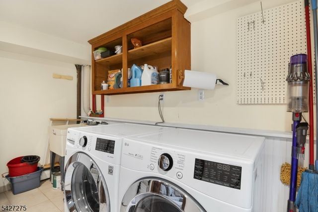 11 Watchtower Rd, Denville Twp., NJ 07834