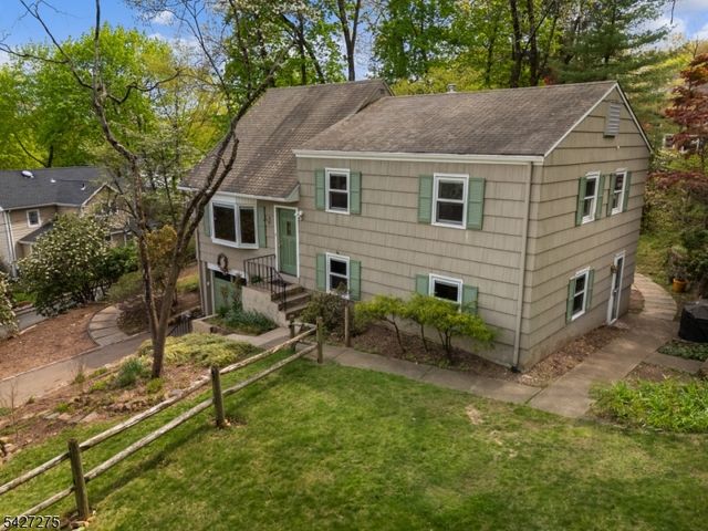 11 Watchtower Rd, Denville Twp., NJ 07834
