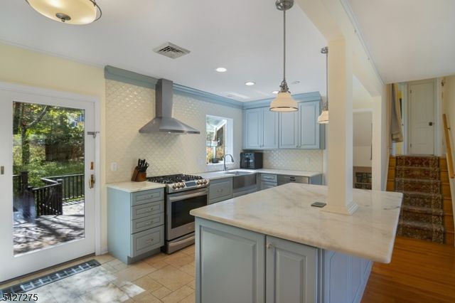 11 Watchtower Rd, Denville Twp., NJ 07834