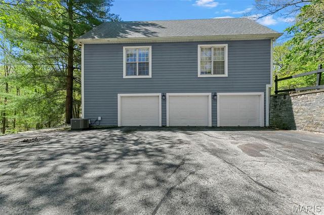 17472 Thunder Valley Drive, Wildwood, MO 63025