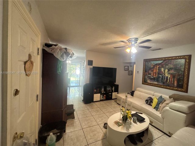 6261 SW 25th St, Miramar, FL 33023