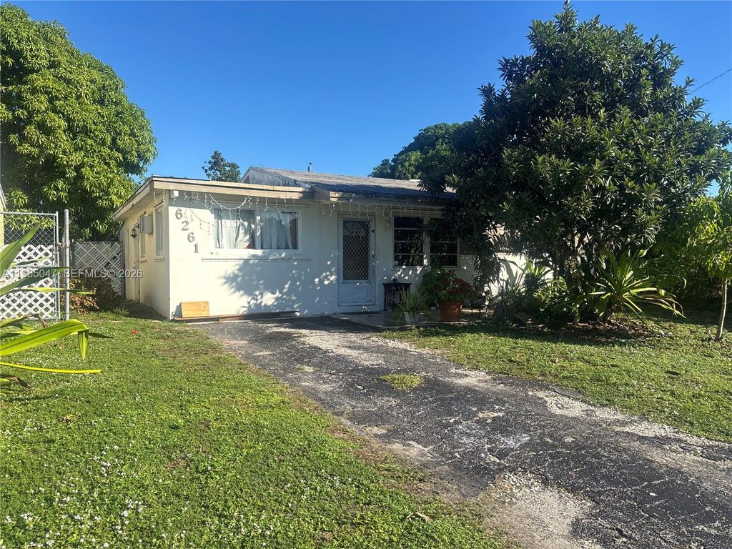6261 SW 25th St, Miramar, FL 33023