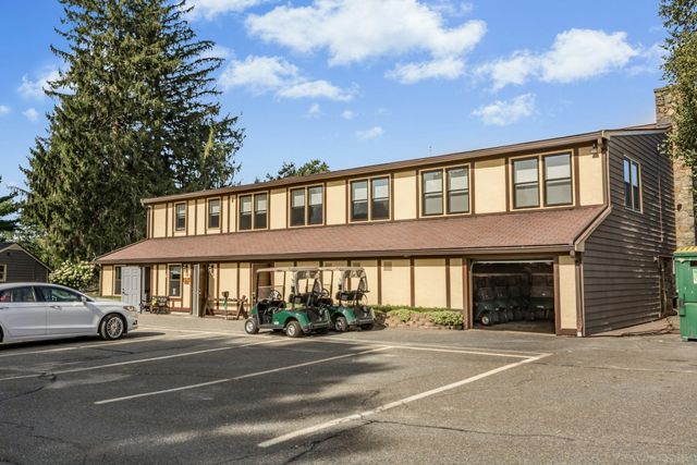 20 Rainbow Pond Drive C2, Walpole, MA 02081
