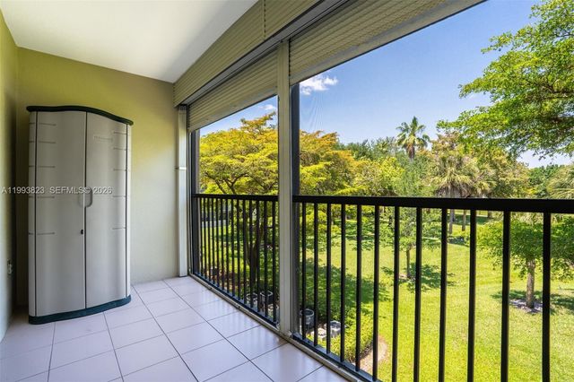 13455 SW 16th Ct 306F, Pembroke Pines, FL 33027