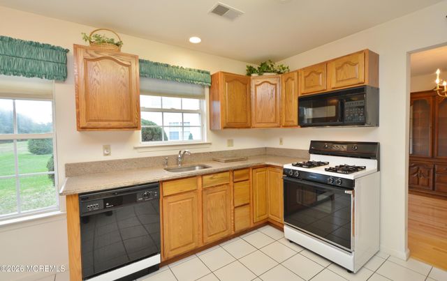 2294 Logan Court, Toms River, NJ 08755