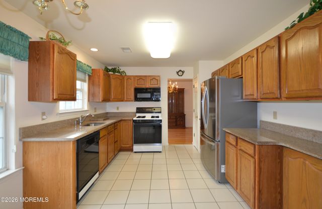2294 Logan Court, Toms River, NJ 08755