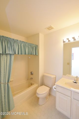 2294 Logan Court, Toms River, NJ 08755