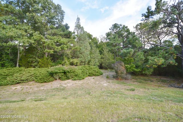 2294 Logan Court, Toms River, NJ 08755