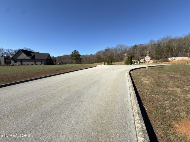 322 Enclave Way, Kingston, TN 37763