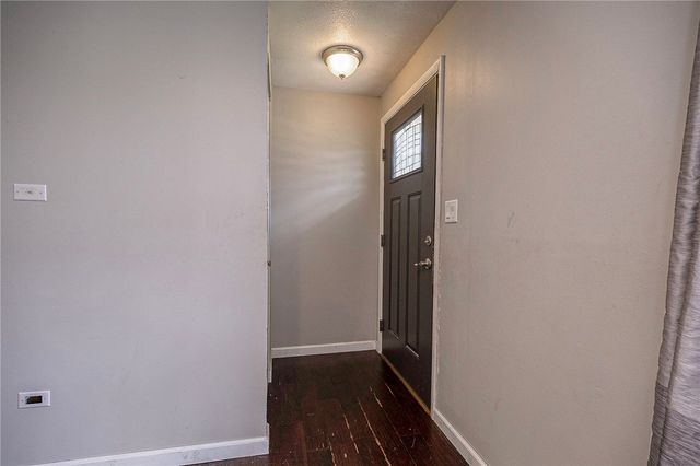 646 Harborview Dr, Plum Boro, PA 15239