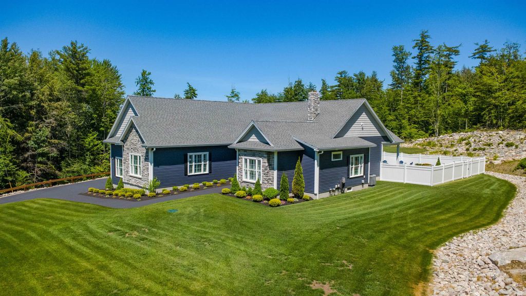1108 Witchtrot Road, Wakefield, NH 03872