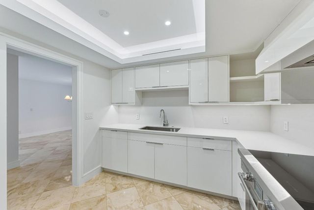 100 Worth Avenue 308, Palm Beach, FL 33480