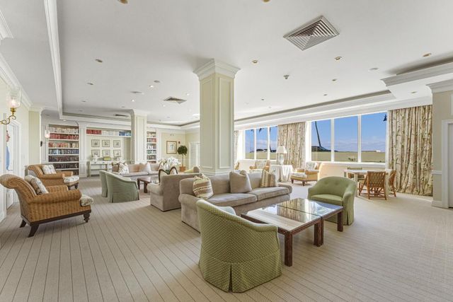 100 Worth Avenue 308, Palm Beach, FL 33480