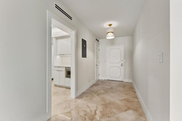 100 Worth Avenue 308, Palm Beach, FL 33480