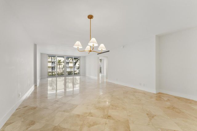100 Worth Avenue 308, Palm Beach, FL 33480