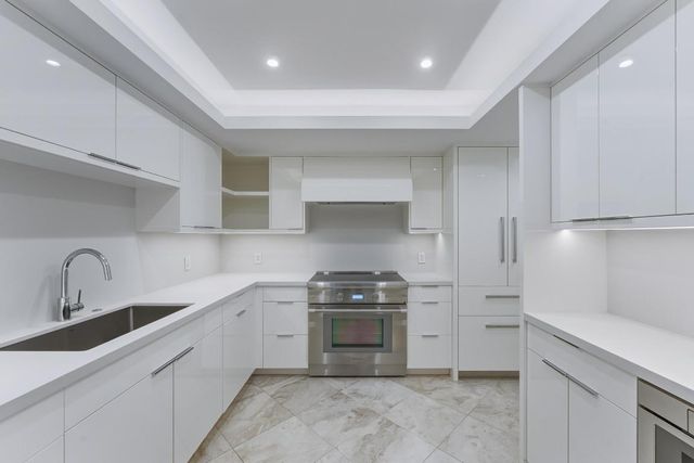 100 Worth Avenue 308, Palm Beach, FL 33480