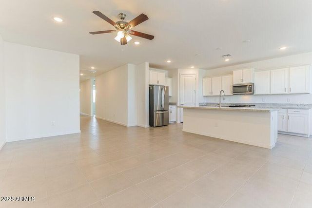 35792 N Bloom Street, San Tan Valley, AZ 85144