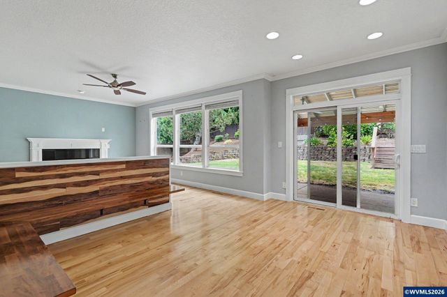 1321 Chapman Hill Dr NW, Salem, OR 97304