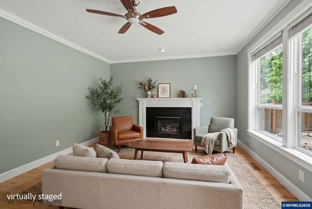 1321 Chapman Hill Dr NW, Salem, OR 97304