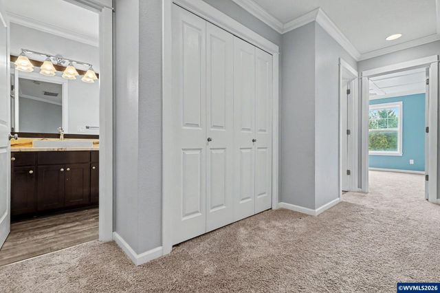 1321 Chapman Hill Dr NW, Salem, OR 97304