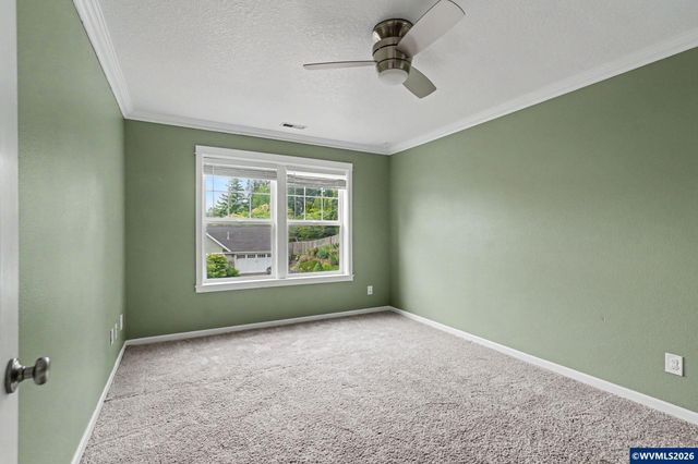 1321 Chapman Hill Dr NW, Salem, OR 97304