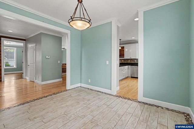 1321 Chapman Hill Dr NW, Salem, OR 97304