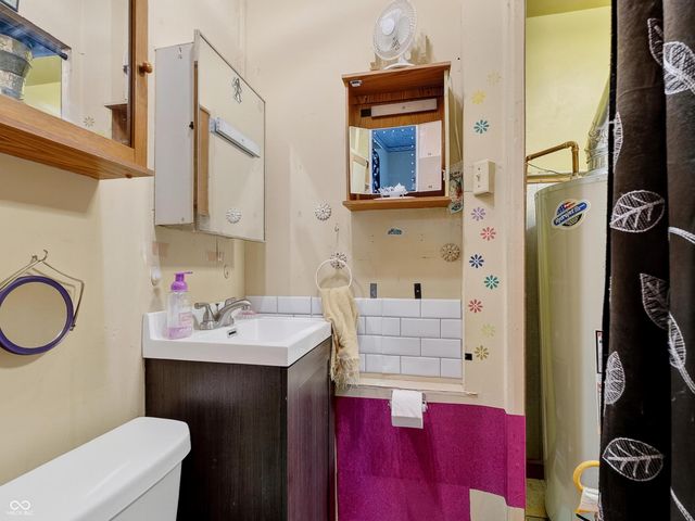 3426 W 8th Street, Anderson, IN 46011