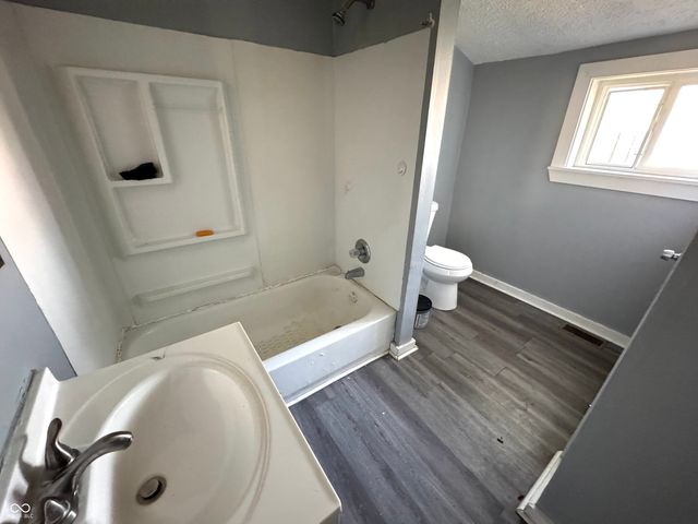 1010 Bates Street, Indianapolis, IN 46202