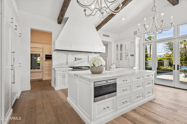 6508 E BAR Z Lane, Paradise Valley, AZ 85253