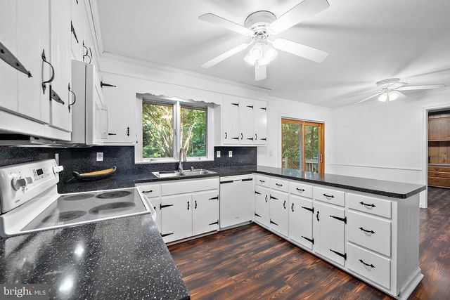 6181 ROCKAWALKIN RD, Salisbury, MD 21801