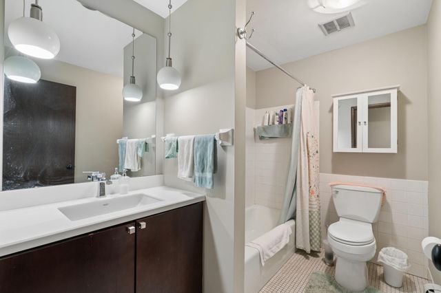 4002 Foss Road 102, Saint Anthony, MN 55421