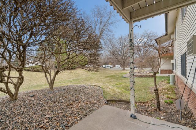 4002 Foss Road 102, Saint Anthony, MN 55421