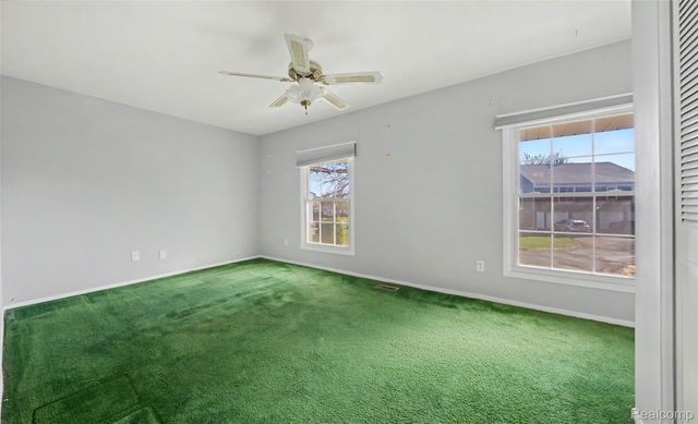 23527 Stonehenge Boulevard 98, Novi, MI 48375