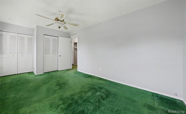 23527 Stonehenge Boulevard 98, Novi, MI 48375