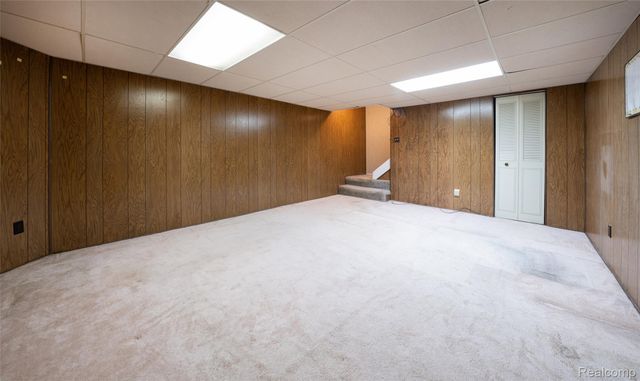 23527 Stonehenge Boulevard 98, Novi, MI 48375
