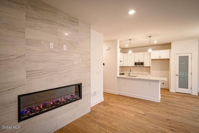 8 Reed's Hollow, Saratoga Springs, NY 12866